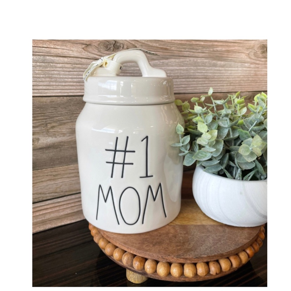 NEW Rae Dunn #1 Mom Canister